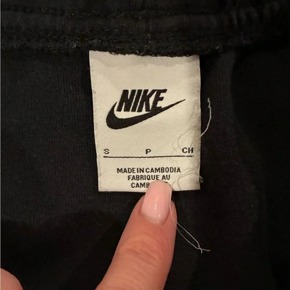 Nike Tech - black men’s sweatpants size small - Picture 3 of 6